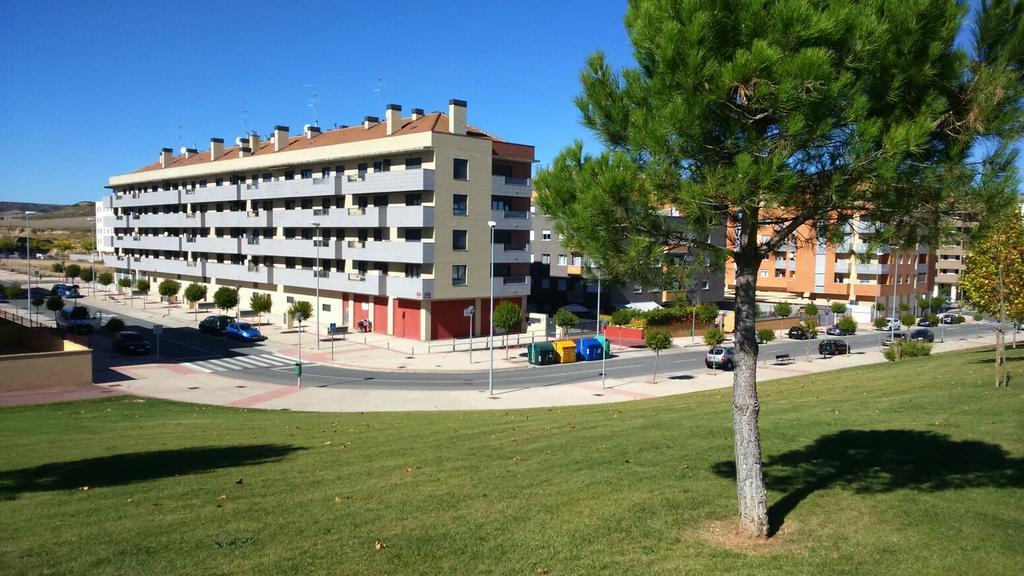Apartamento Italia Terraza Y Vistas Montana Ideal Para Mascotas Logrono Exterior photo